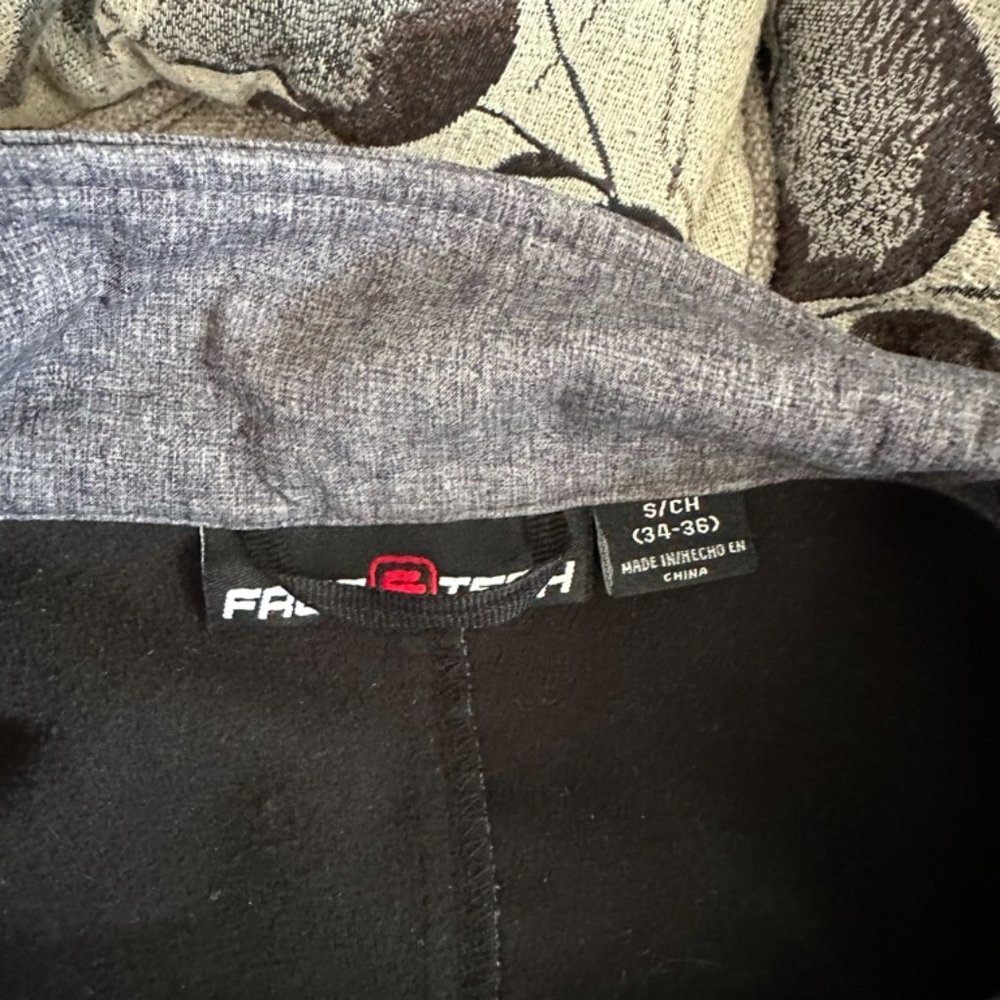 Free Tech Jacket - Picture 2 of 4